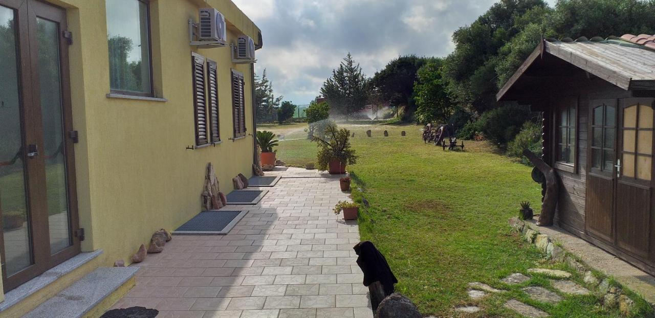 Villa Paola Valledoria  Buitenkant foto
