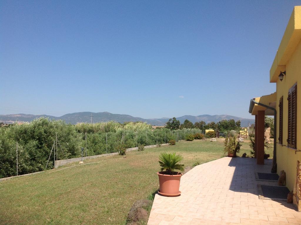 Villa Paola Valledoria  Buitenkant foto