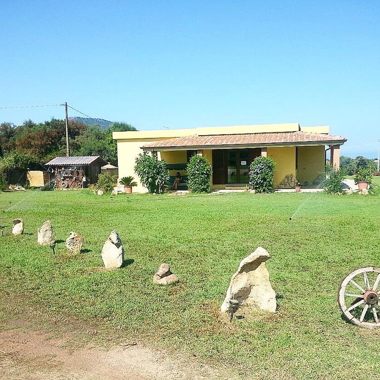 Villa Paola Valledoria  Buitenkant foto